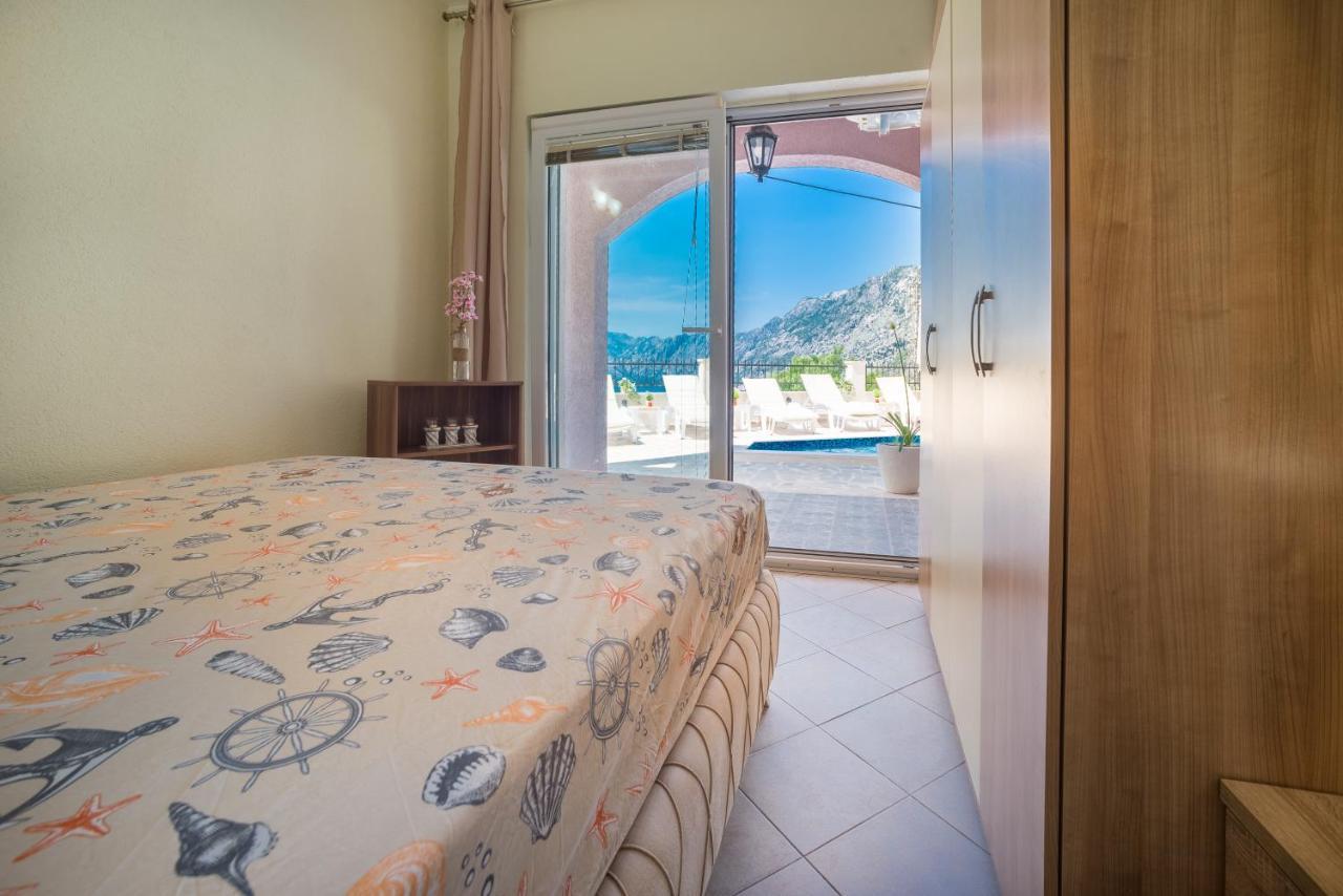 Boka Bay Apartamento Kotor Exterior foto