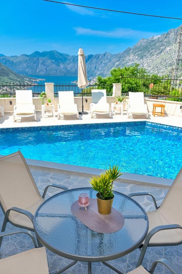 Boka Bay Apartamento Kotor Exterior foto